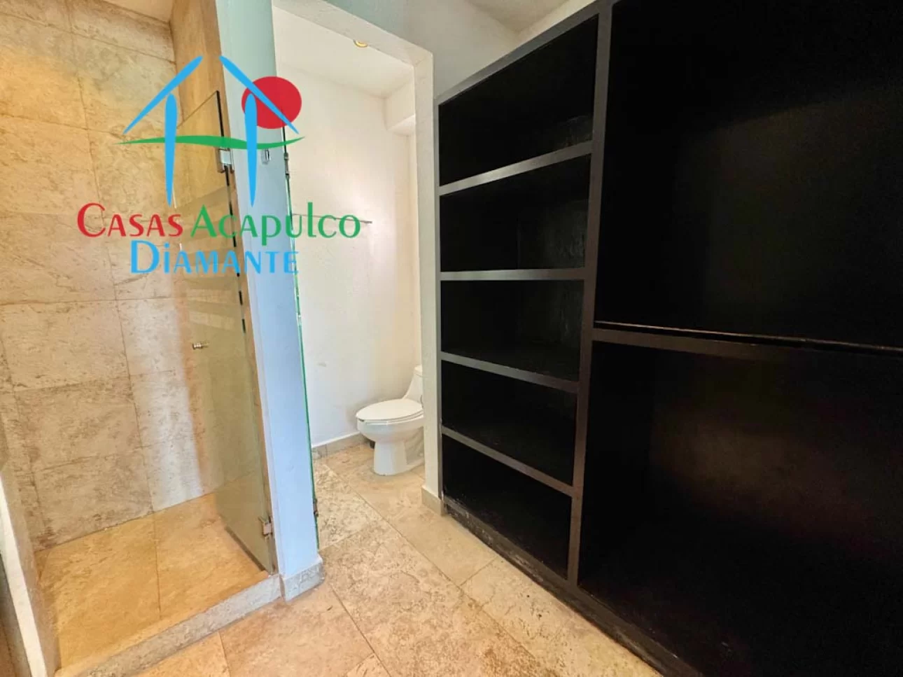 Departamento con vista al campo de golf y 4 recámaras