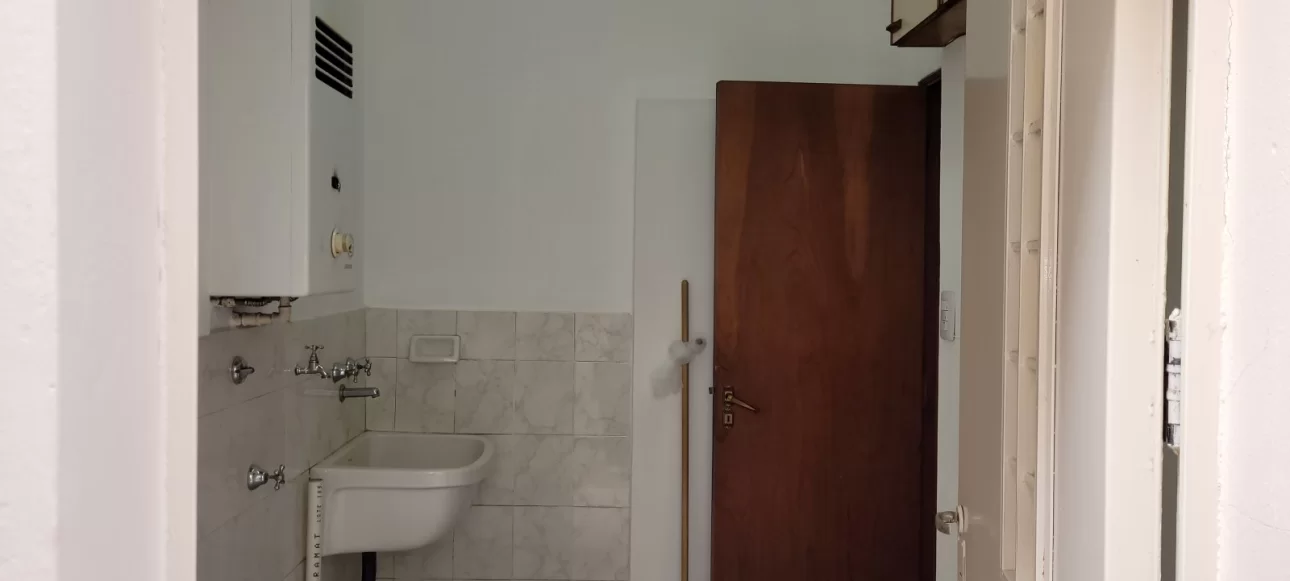 ROSARIO,BARRIO ARROYITO, EXCELENTE CASA ,2PATIOS,OPORTUNIDAD