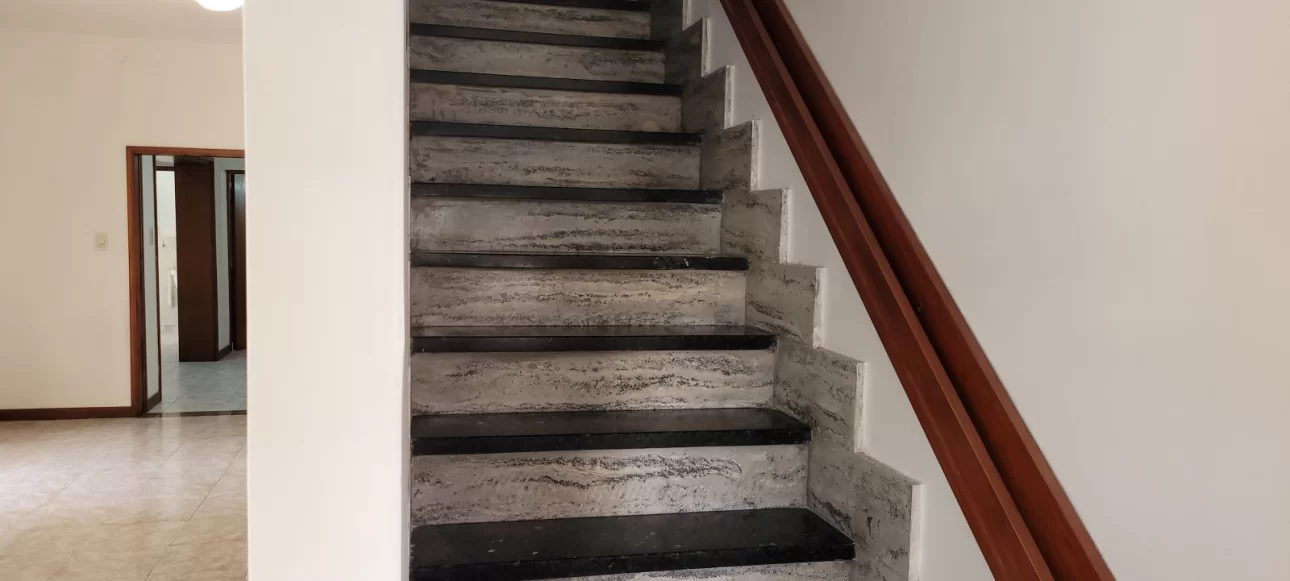 ROSARIO,BARRIO ARROYITO, EXCELENTE CASA ,2PATIOS,OPORTUNIDAD