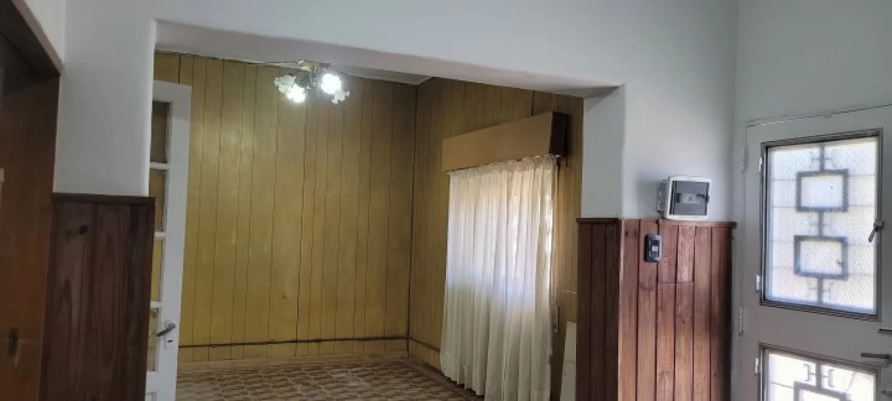 ROSARIO,CASA,FRENTE,COCHERA, ESCRITURACION INMEDIATA