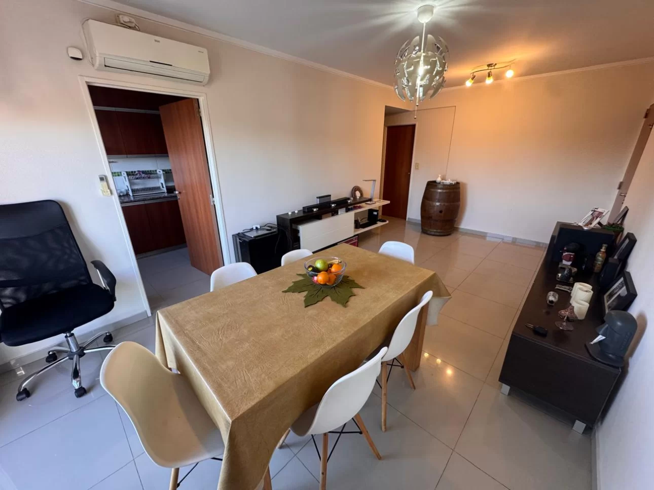 Depto. 3 amb. c/ cochera en venta. V Ballester Centro