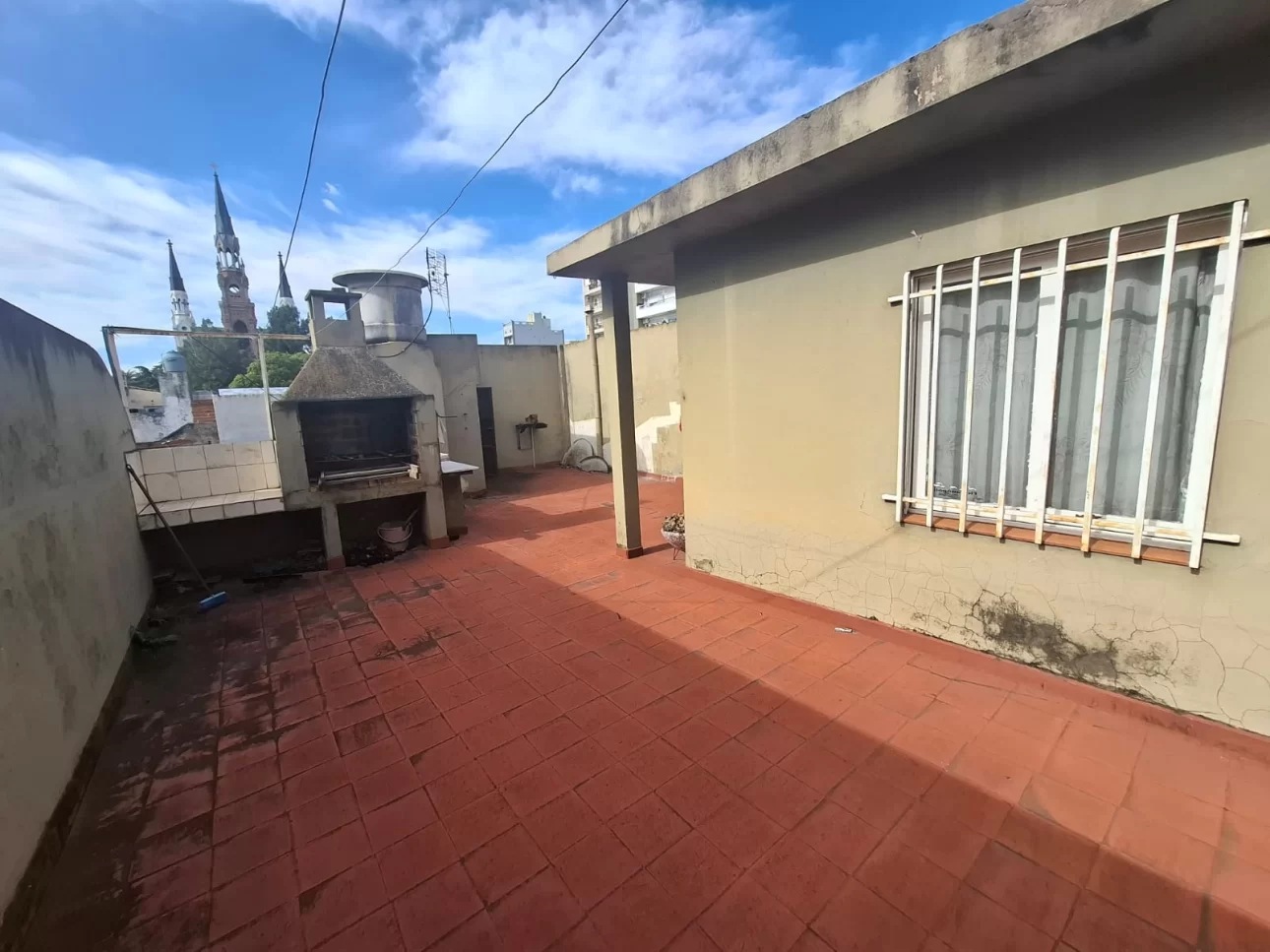 PH 3 AMBIENTES CON PATIO Y TERRAZA