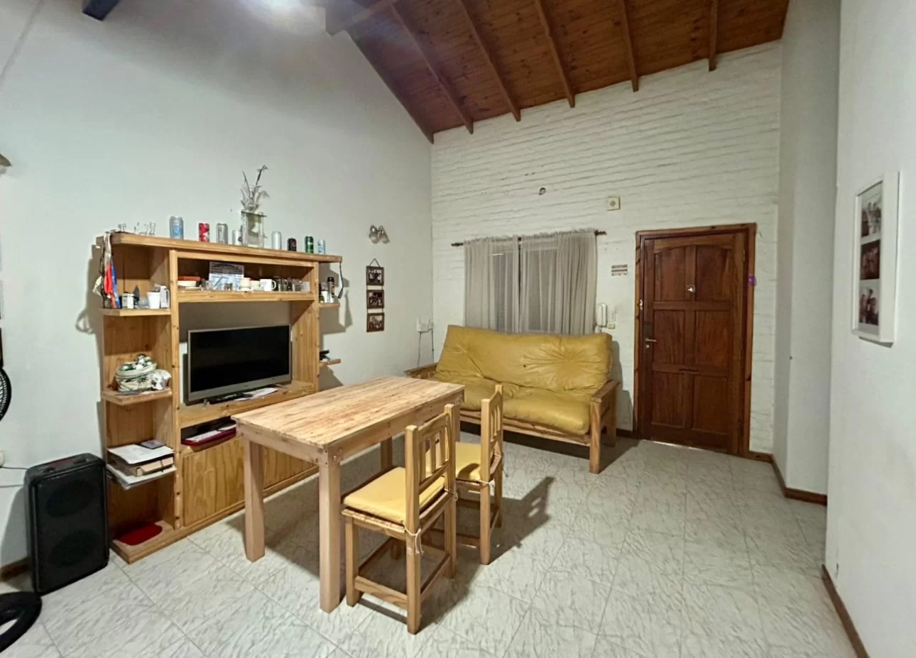 VENTA - CASA EN BARRIO LOS SAUCES