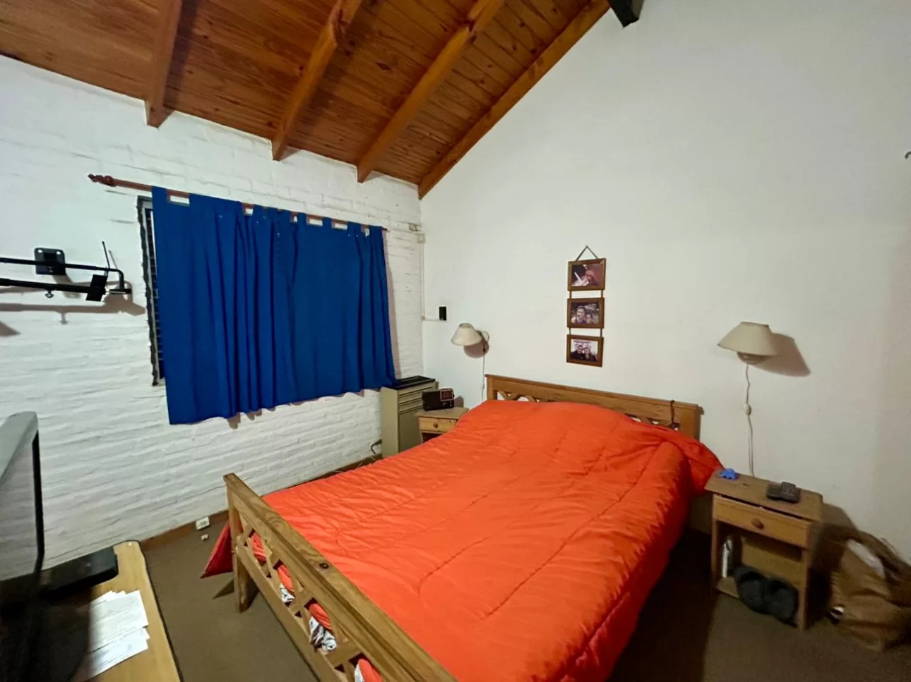 VENTA - CASA EN BARRIO LOS SAUCES