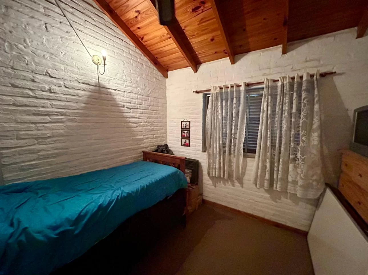 VENTA - CASA EN BARRIO LOS SAUCES