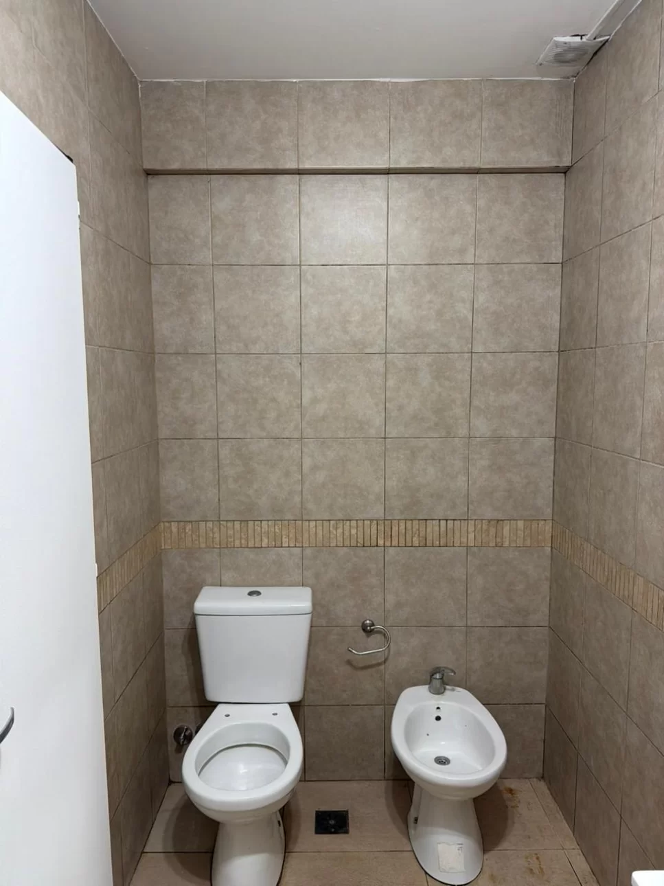 ALQUILO DEPARTAMENTO EN CENTRO COMERCIAL PABLO PODESTA