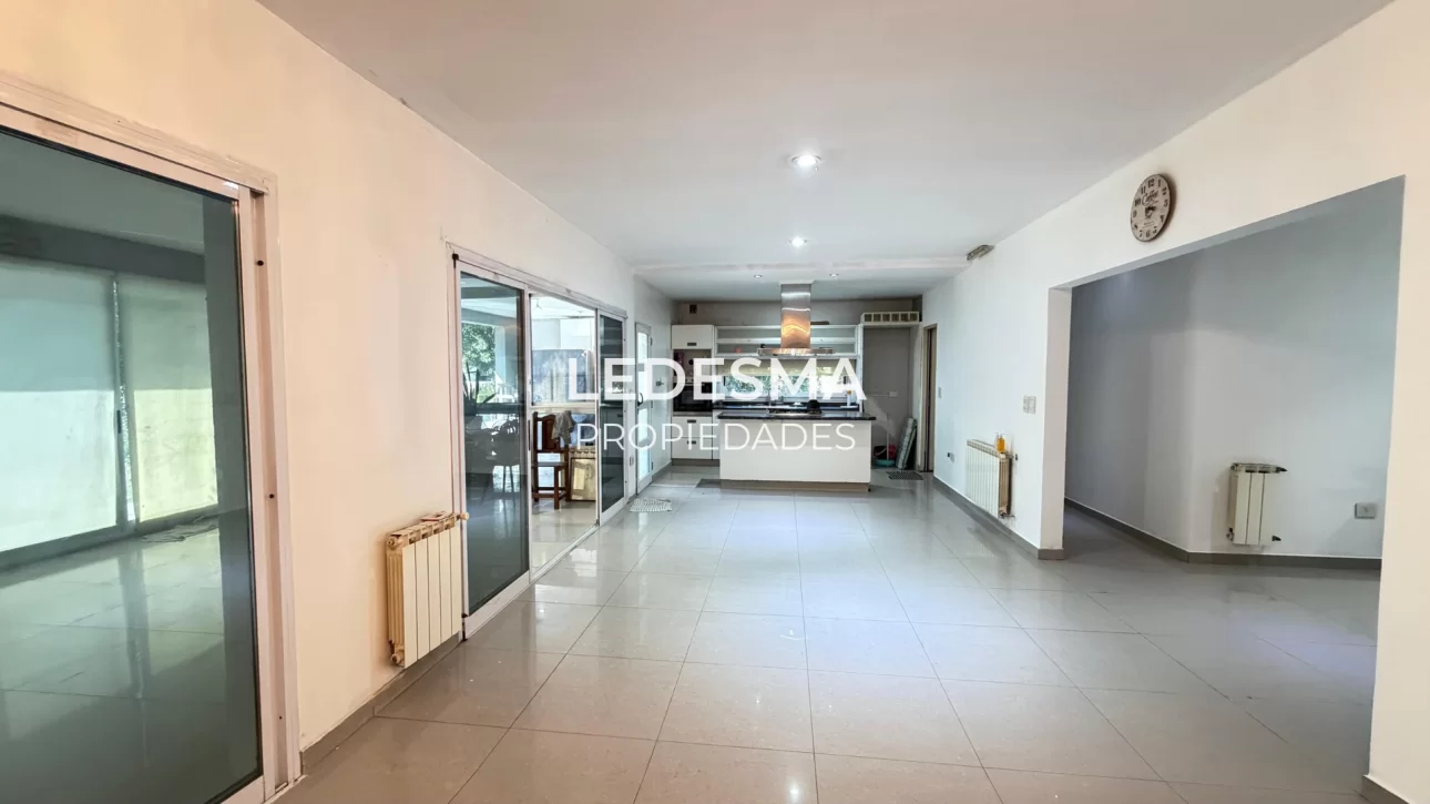 VENTA CASA 6 AMBIENTES HARAS MARIA VICTORIA