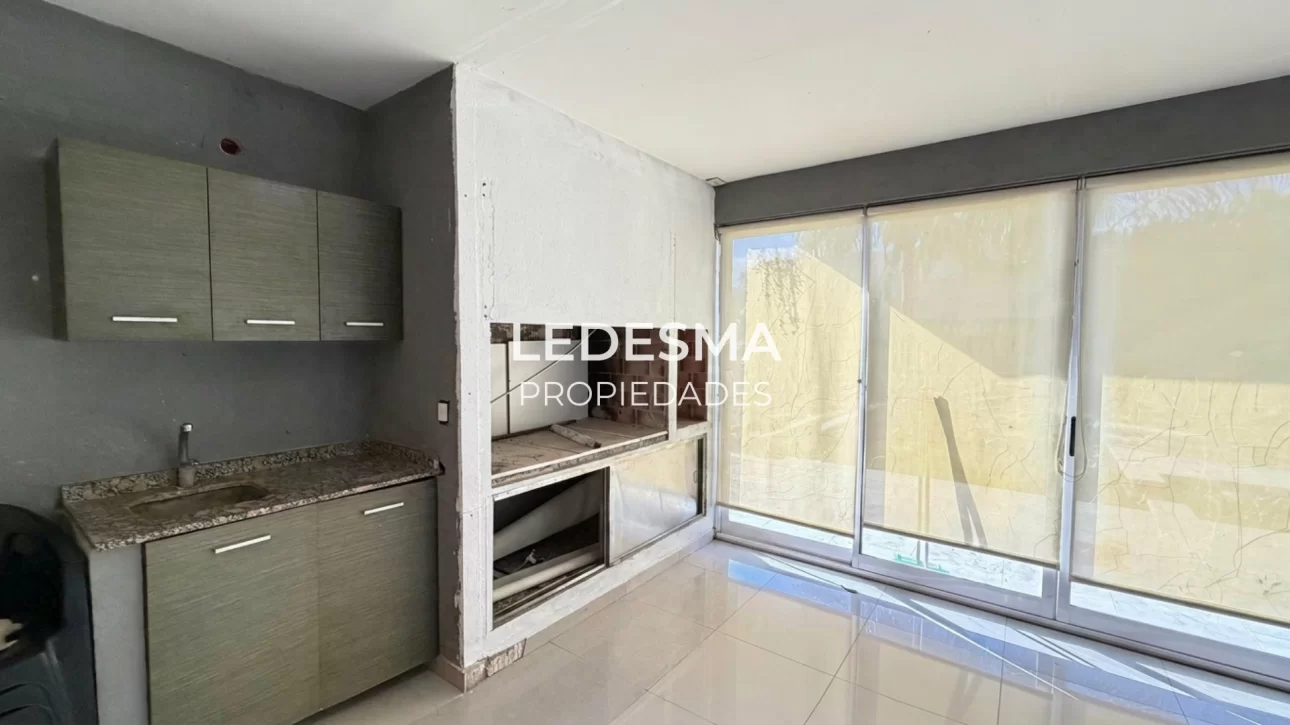 VENTA CASA 6 AMBIENTES HARAS MARIA VICTORIA