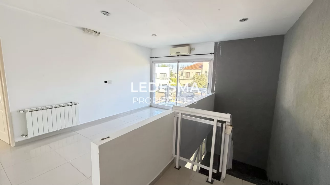 VENTA CASA 6 AMBIENTES HARAS MARIA VICTORIA