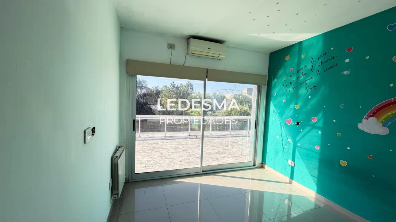 VENTA CASA 6 AMBIENTES HARAS MARIA VICTORIA