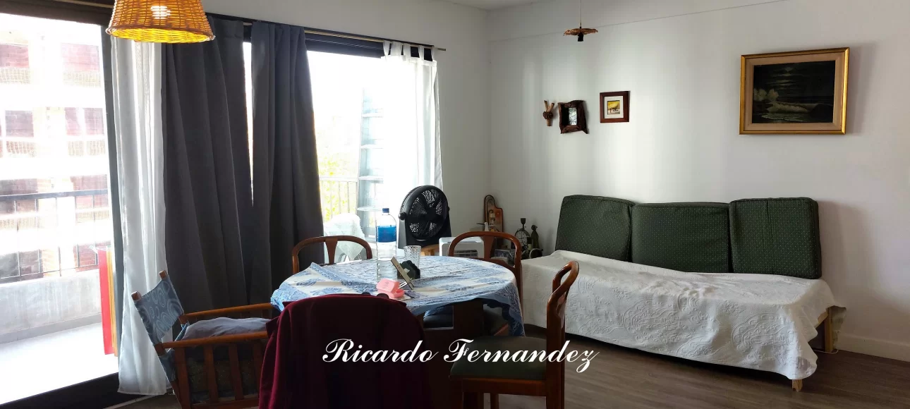 IMPECABLE 2 AMBIENTES CONTRAFRENTE CON BALCON TERRAZA 2 AÑOS