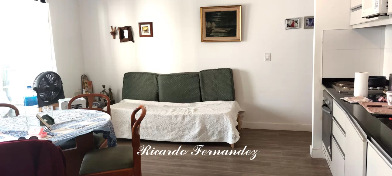 IMPECABLE 2 AMBIENTES CONTRAFRENTE CON BALCON TERRAZA 2 AÑOS