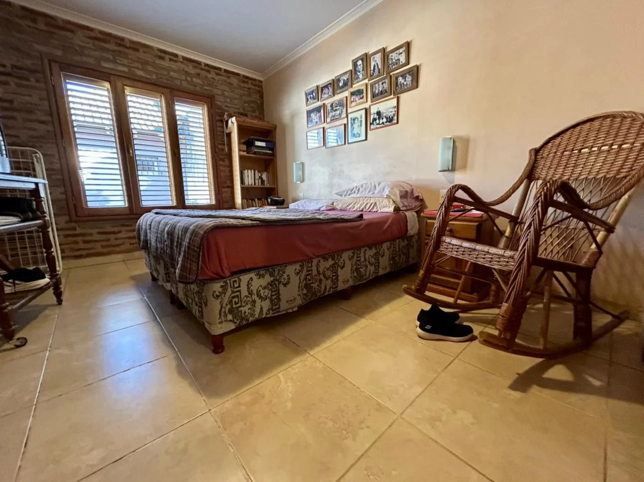 VENTA - CASA EN BARRIO ESCRIBANO