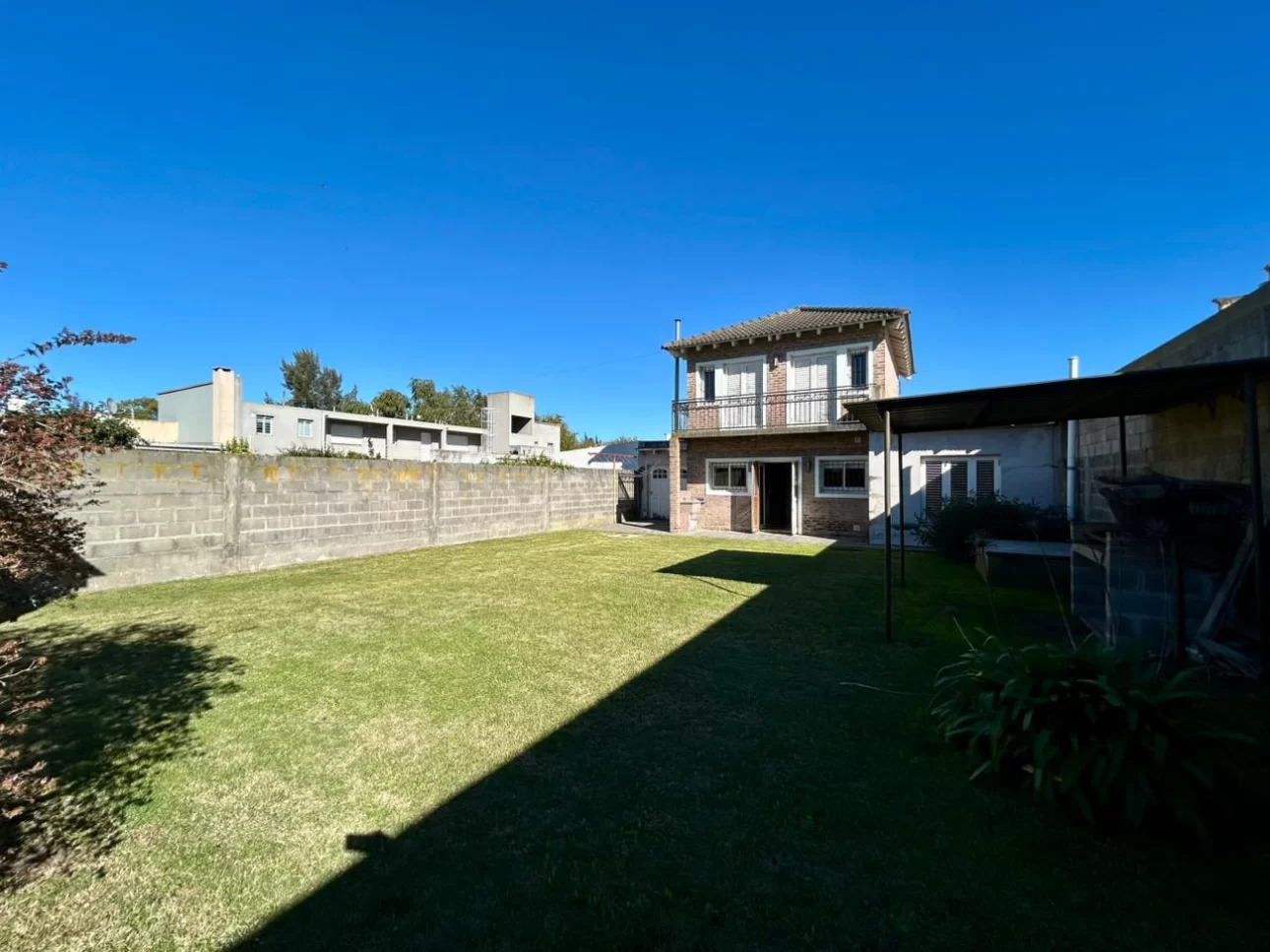 VENTA - CASA EN BARRIO ESCRIBANO