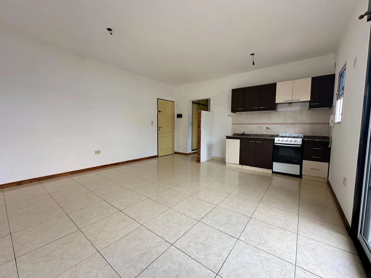 Departamento de 2 ambientes con balcon