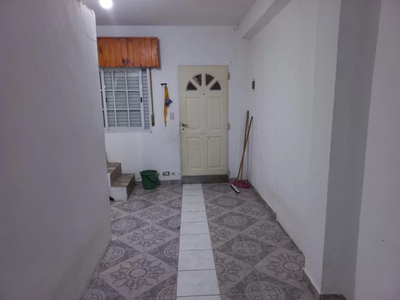 SE ALQUILA DUPLEX EN GONZALEZ CATAN
