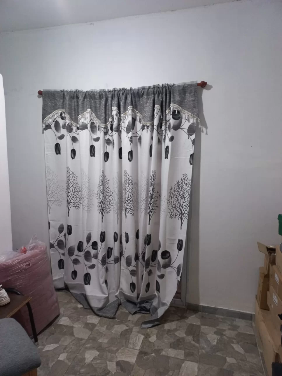 SE ALQUILA DUPLEX EN GONZALEZ CATAN
