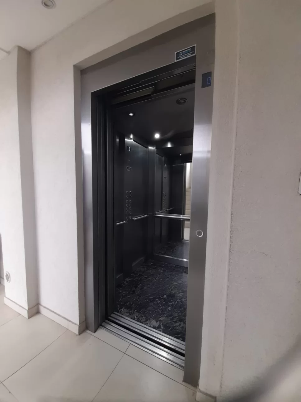 ALQUILER DEPARTAMENTO 2 AMBIENTES AL FRENTE CON BALCON MORON