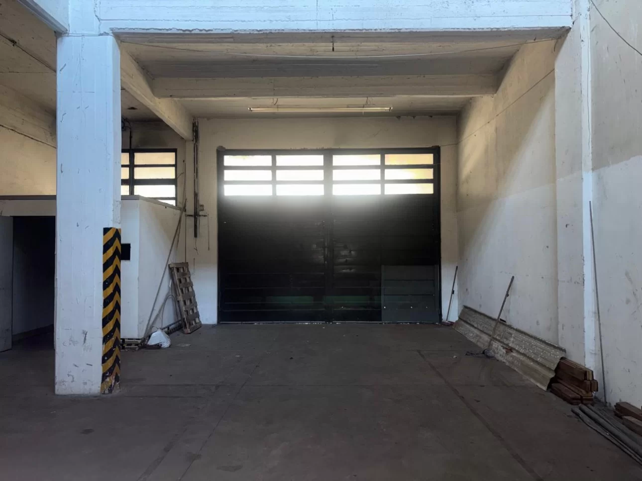 Galpón 1000 m2 a mts. Av. San Martín