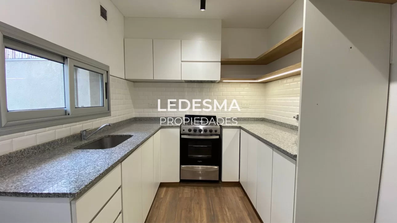VENTA CASA  PH 4 AMBIENTES HURLINGHAM