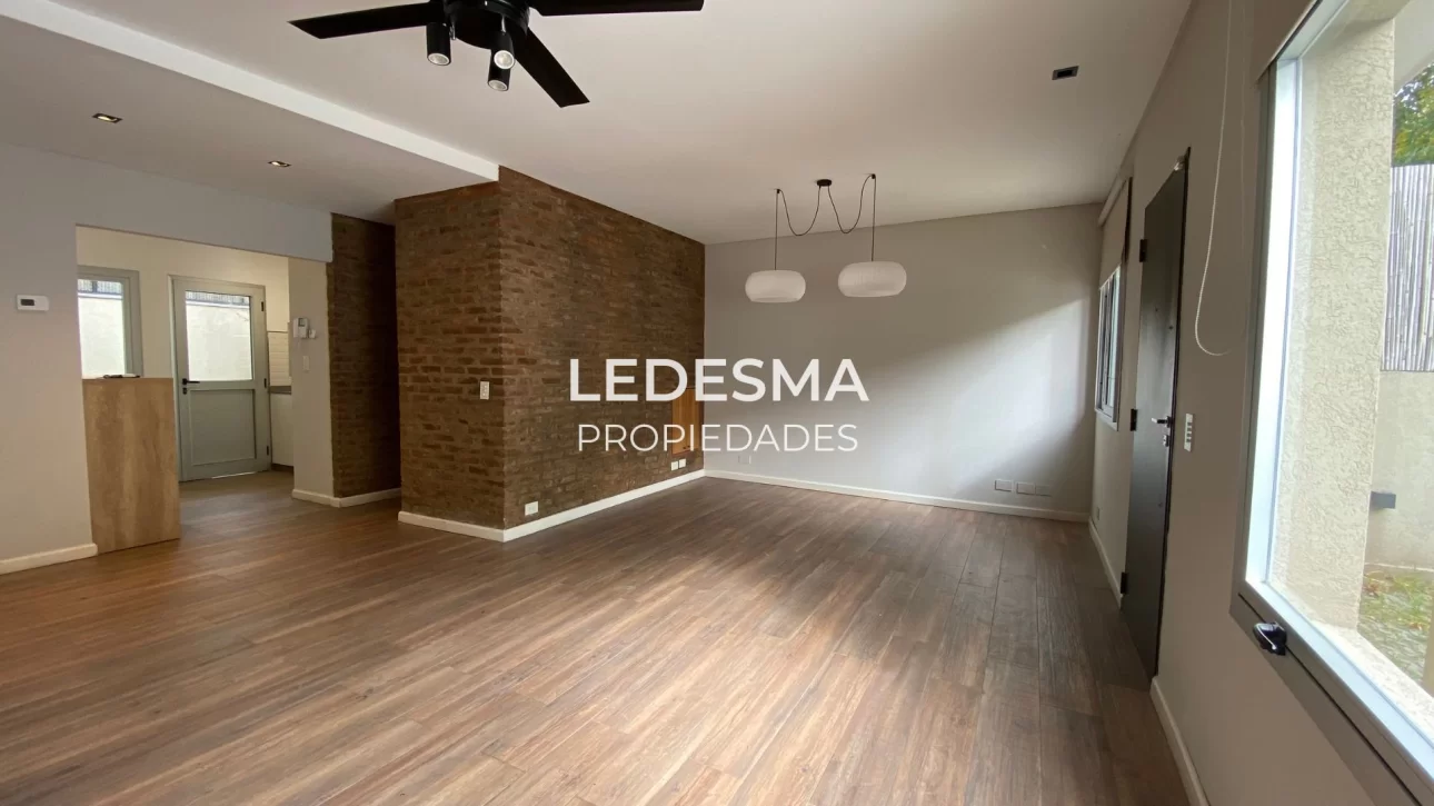 VENTA CASA  PH 4 AMBIENTES HURLINGHAM