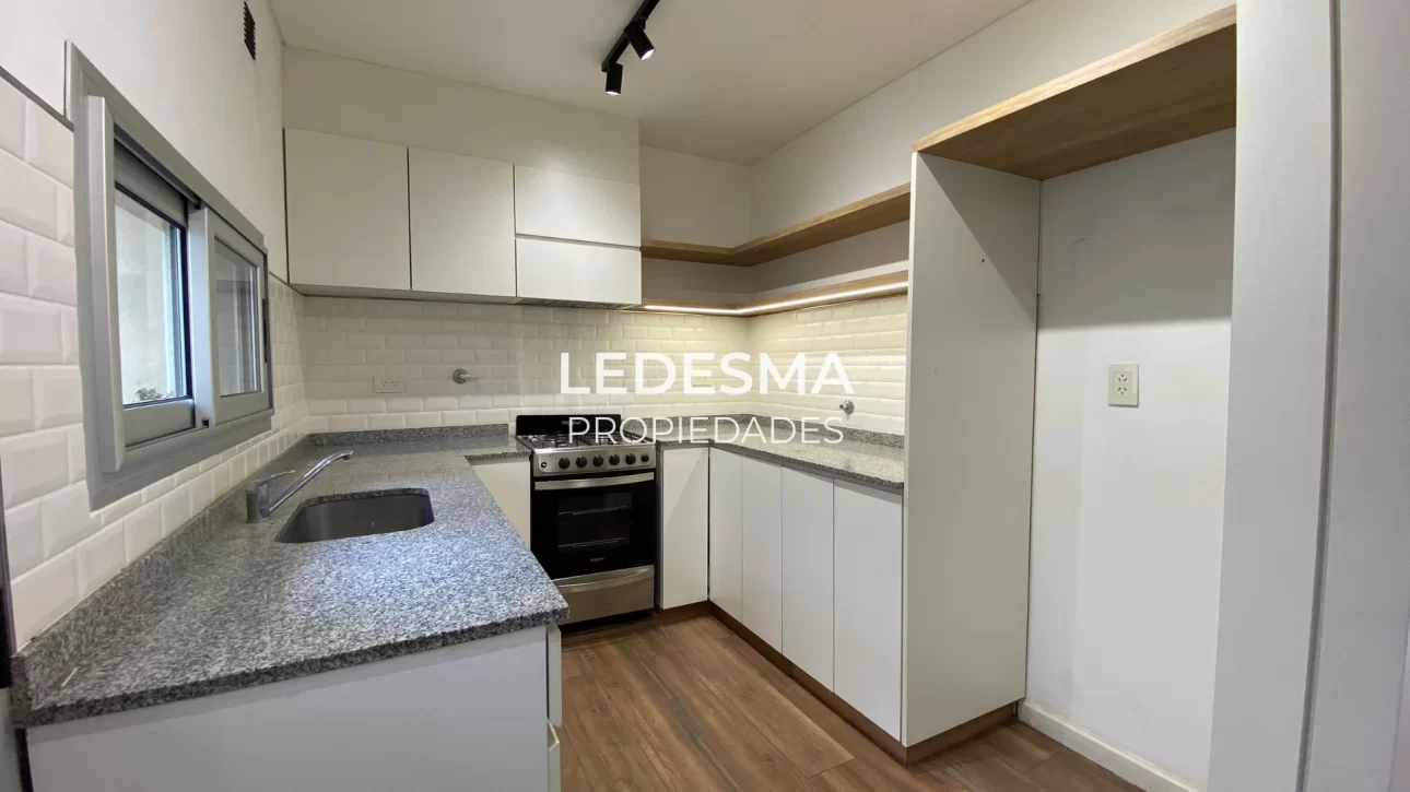 VENTA CASA  PH 4 AMBIENTES HURLINGHAM