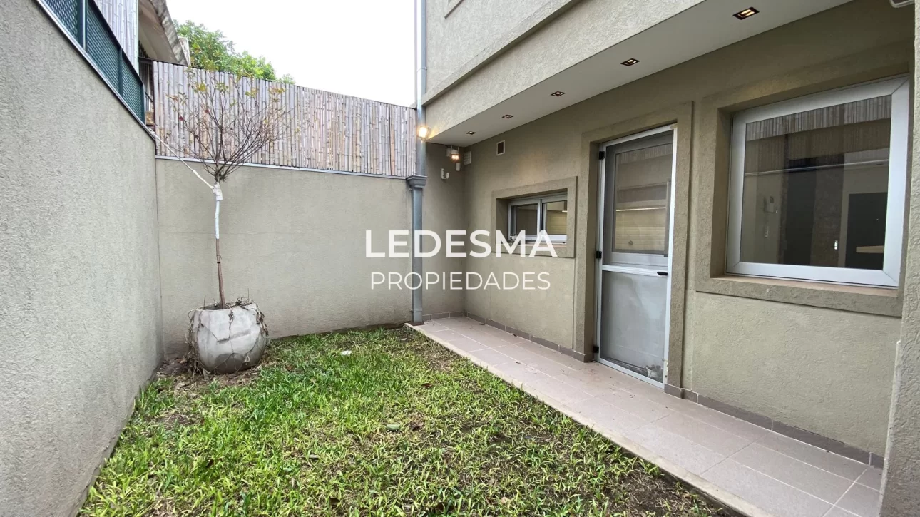 VENTA CASA  PH 4 AMBIENTES HURLINGHAM