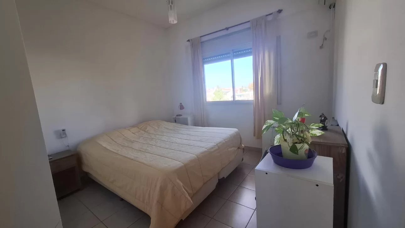 DEPARTAMENTO 3 AMBIENTES S/BALCON