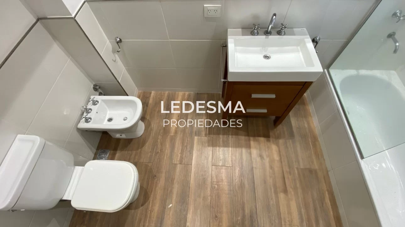VENTA CASA  PH 4 AMBIENTES HURLINGHAM
