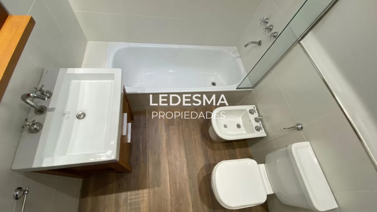 VENTA CASA  PH 4 AMBIENTES HURLINGHAM