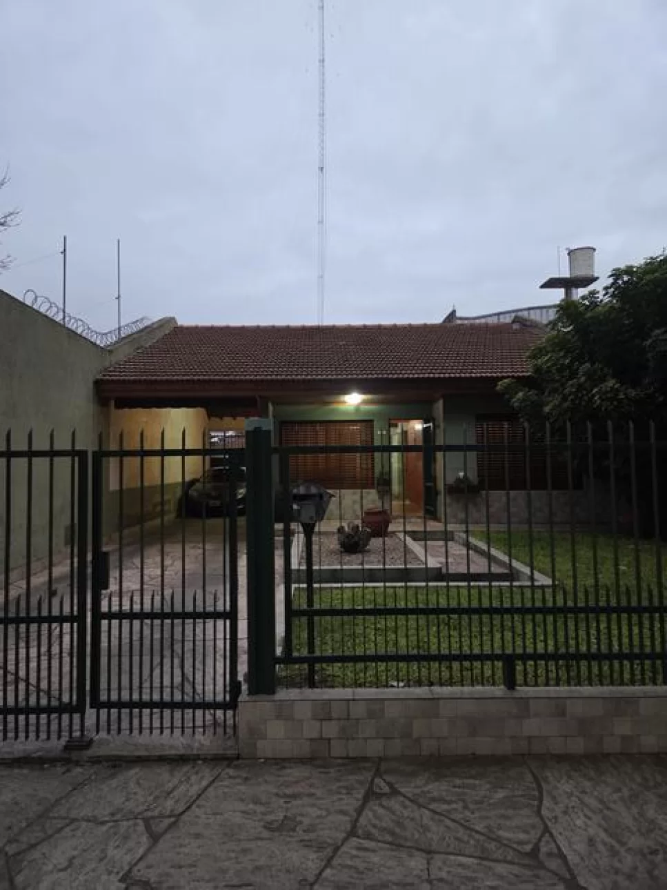 CASA 4 AMB EN LOTE 500M2 LOMA HERMOSA SAN MARTIN
