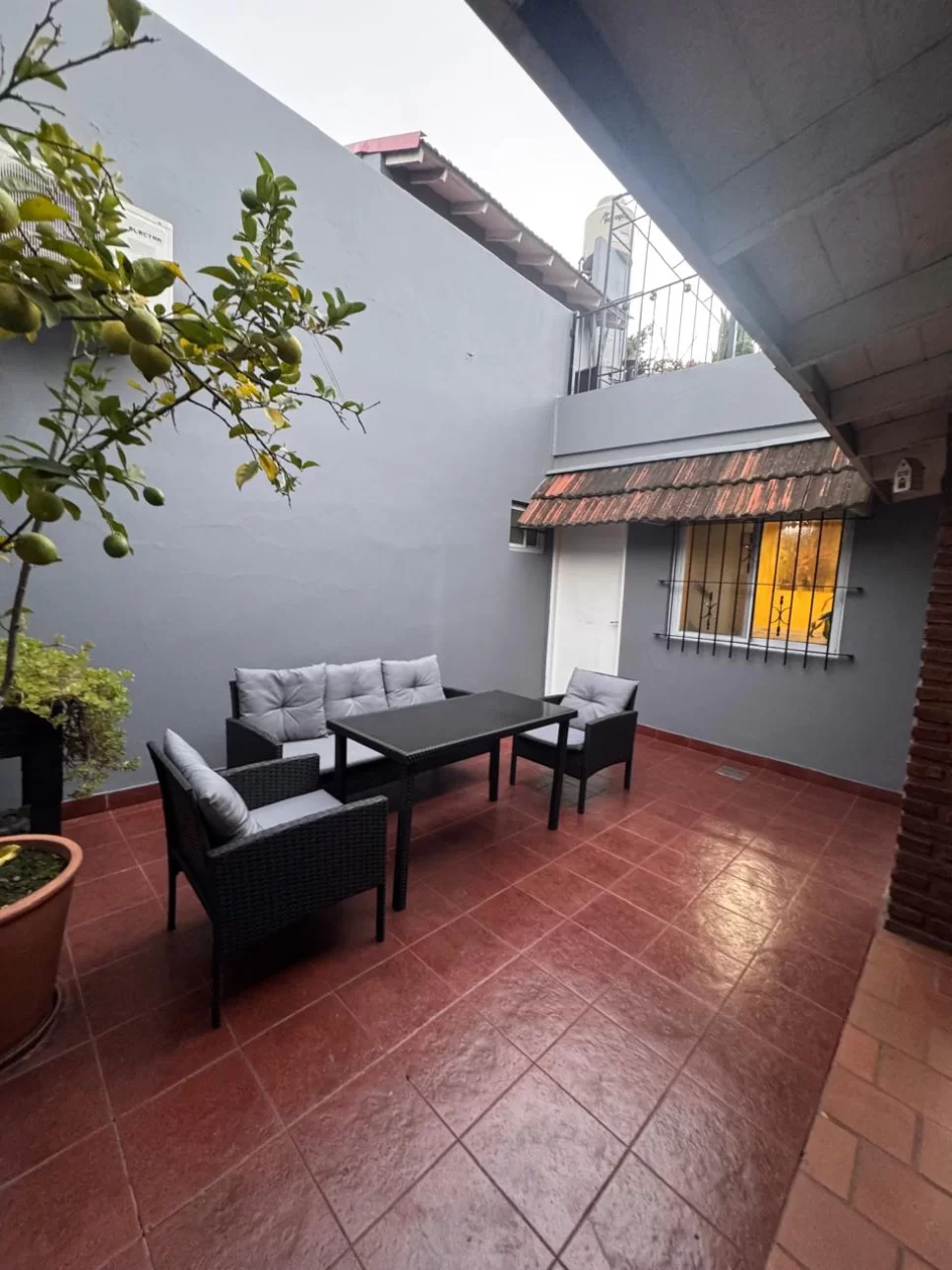 Venta de PH  4 amb - con terraza y garage.
