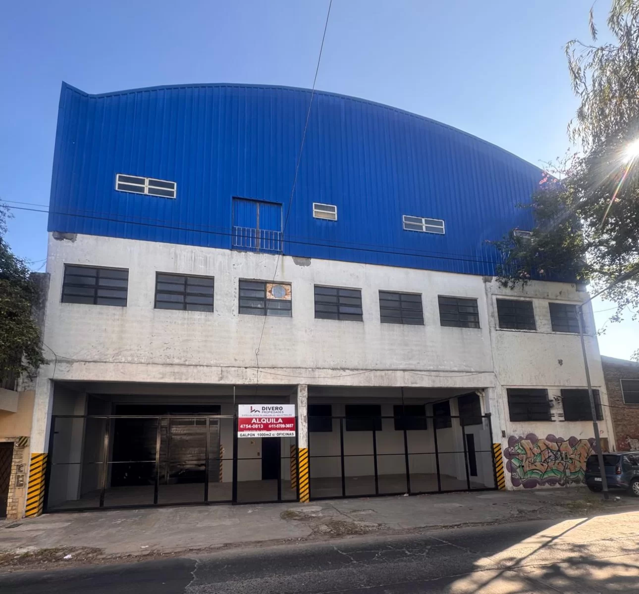 Galpón 1000 m2 a mts. Av. San Martín
