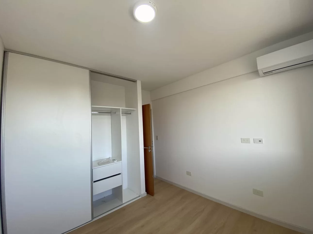 DEPARTAMENTO DOS AMBIENTES A ESTRENAR