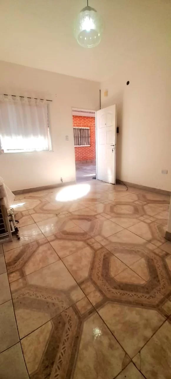 3 AMBIENTES EN COMPLEJO Y PLANTA BAJA