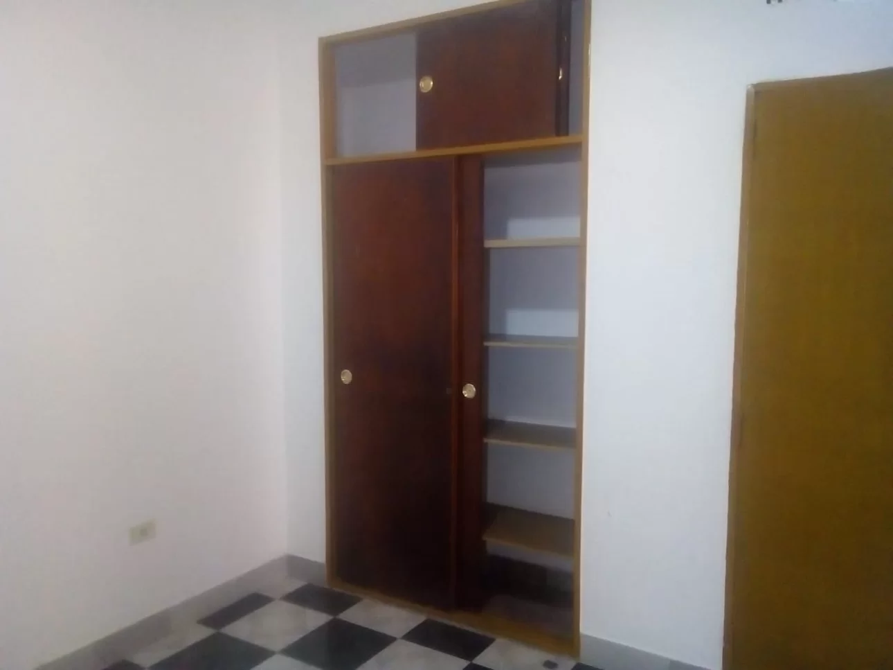 3 AMBIENTES EN COMPLEJO Y PLANTA BAJA