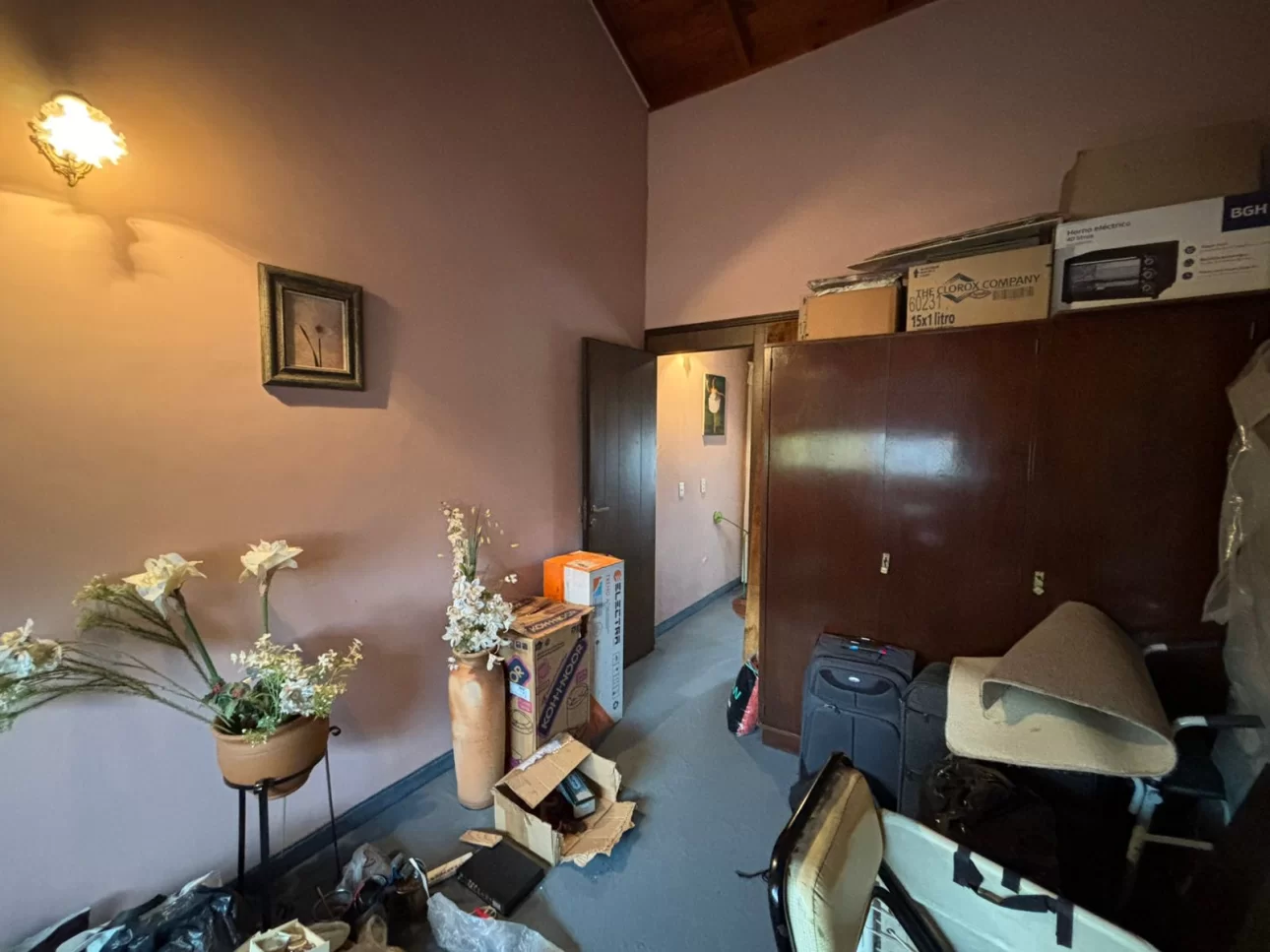 Chalet en Llavallol con amplio parque y pileta