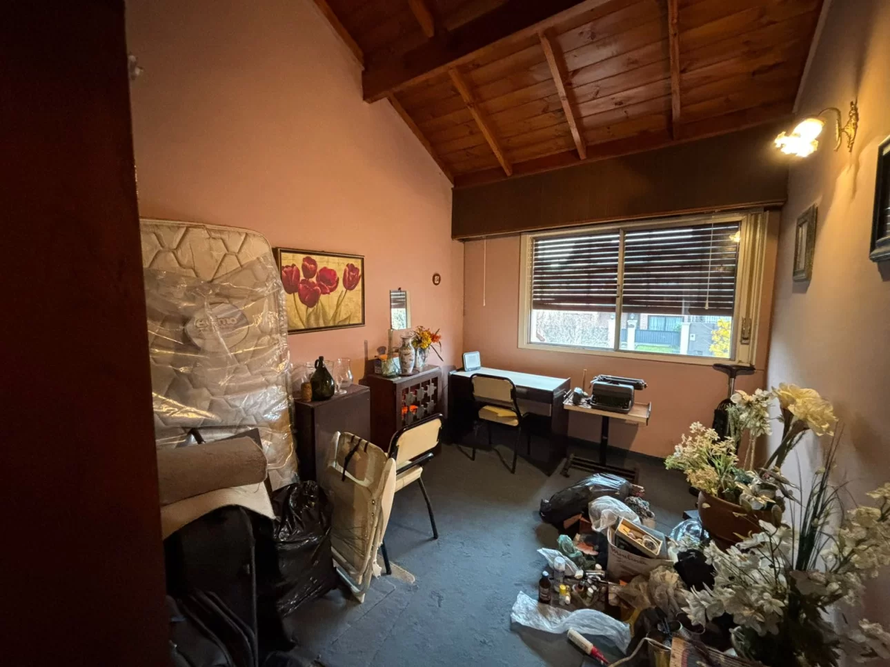 Chalet en Llavallol con amplio parque y pileta
