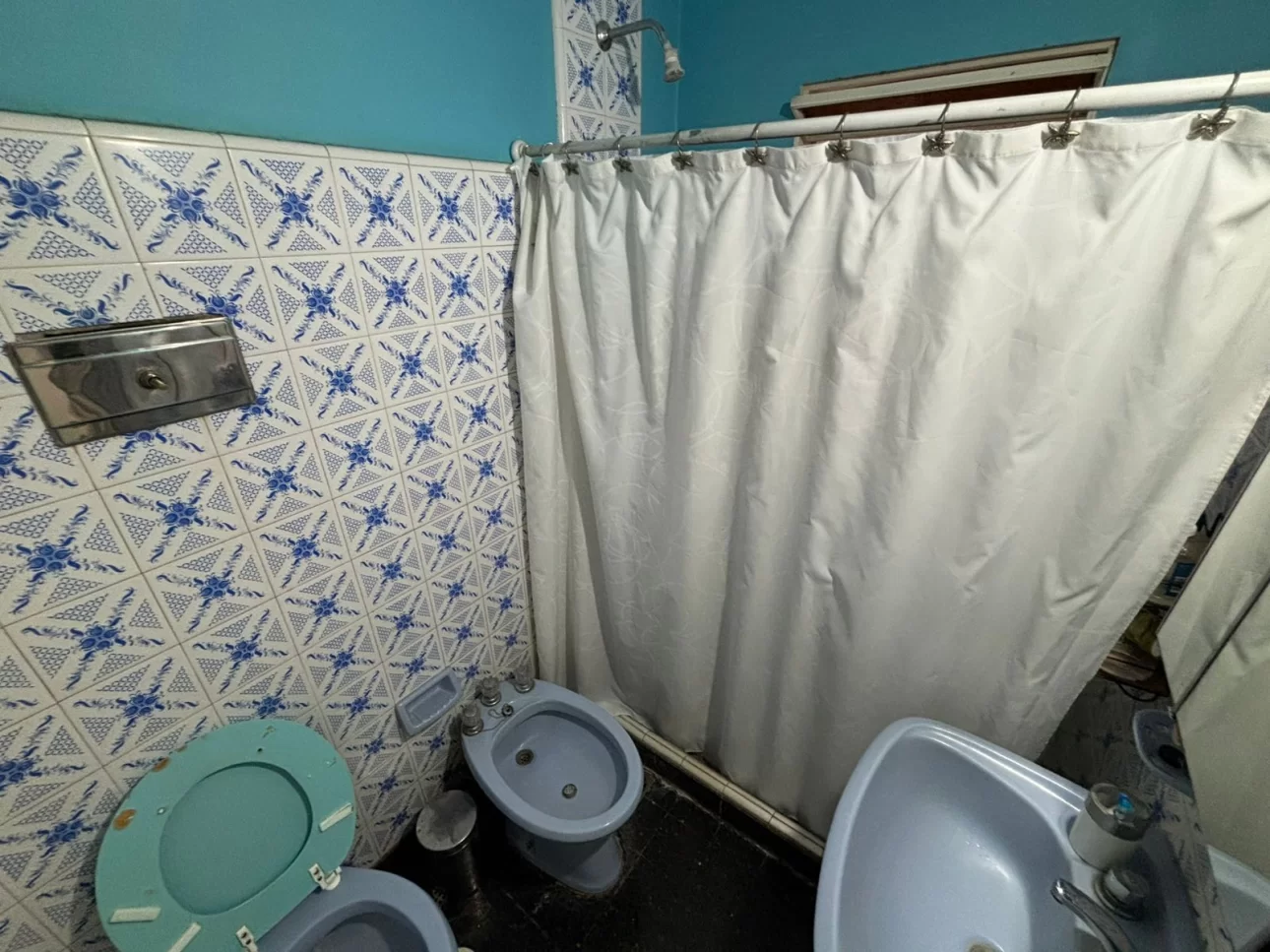 Chalet en Llavallol con amplio parque y pileta