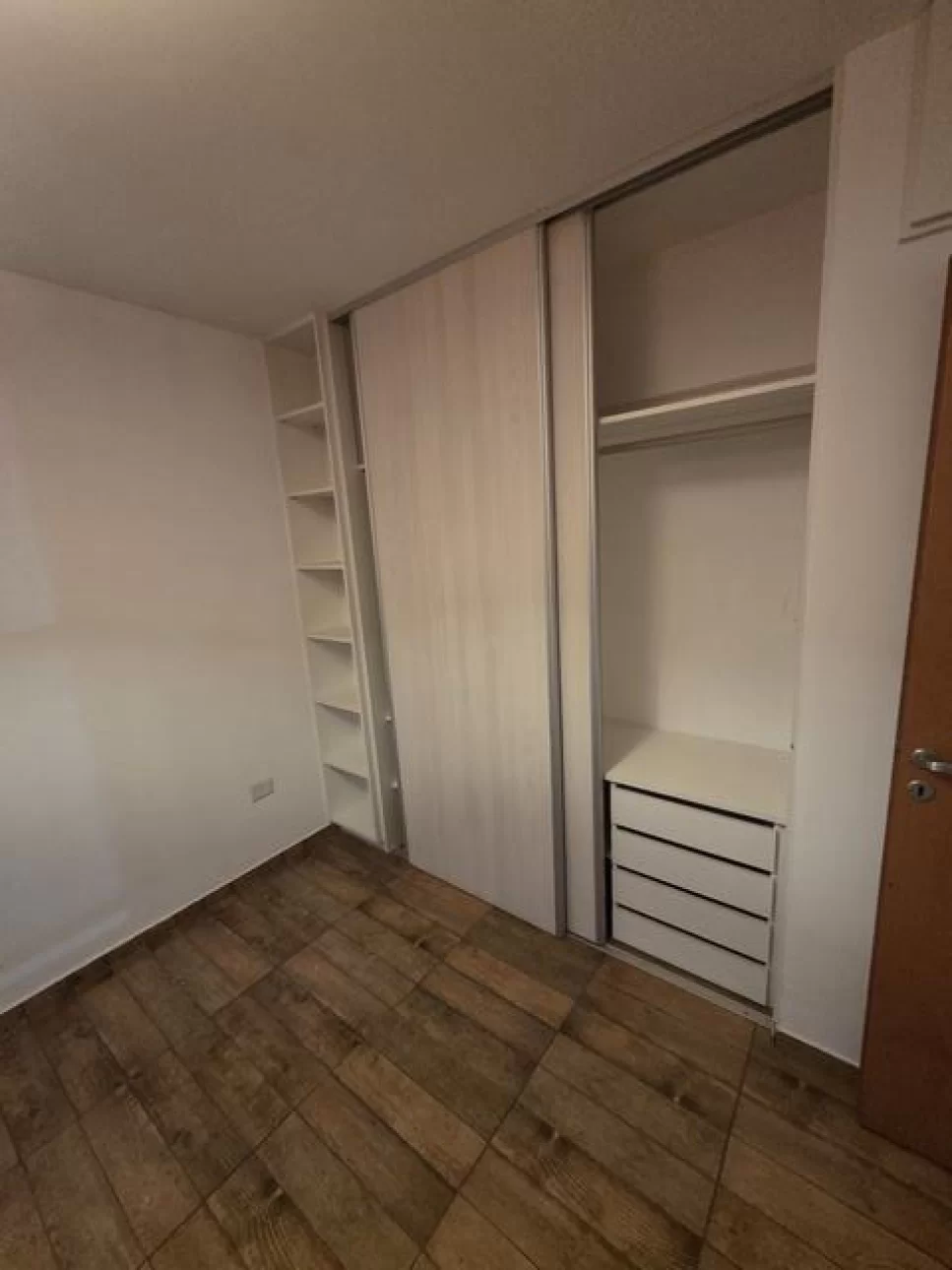 DEPARTAMENTO 2 AMB CON BALCON 150M ESTACION BOSCH