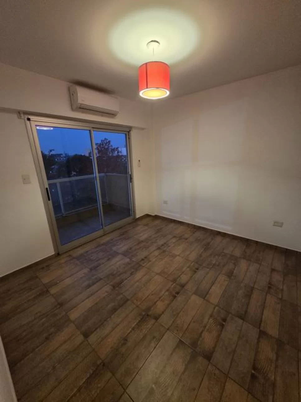 DEPARTAMENTO 2 AMB CON BALCON 150M ESTACION BOSCH