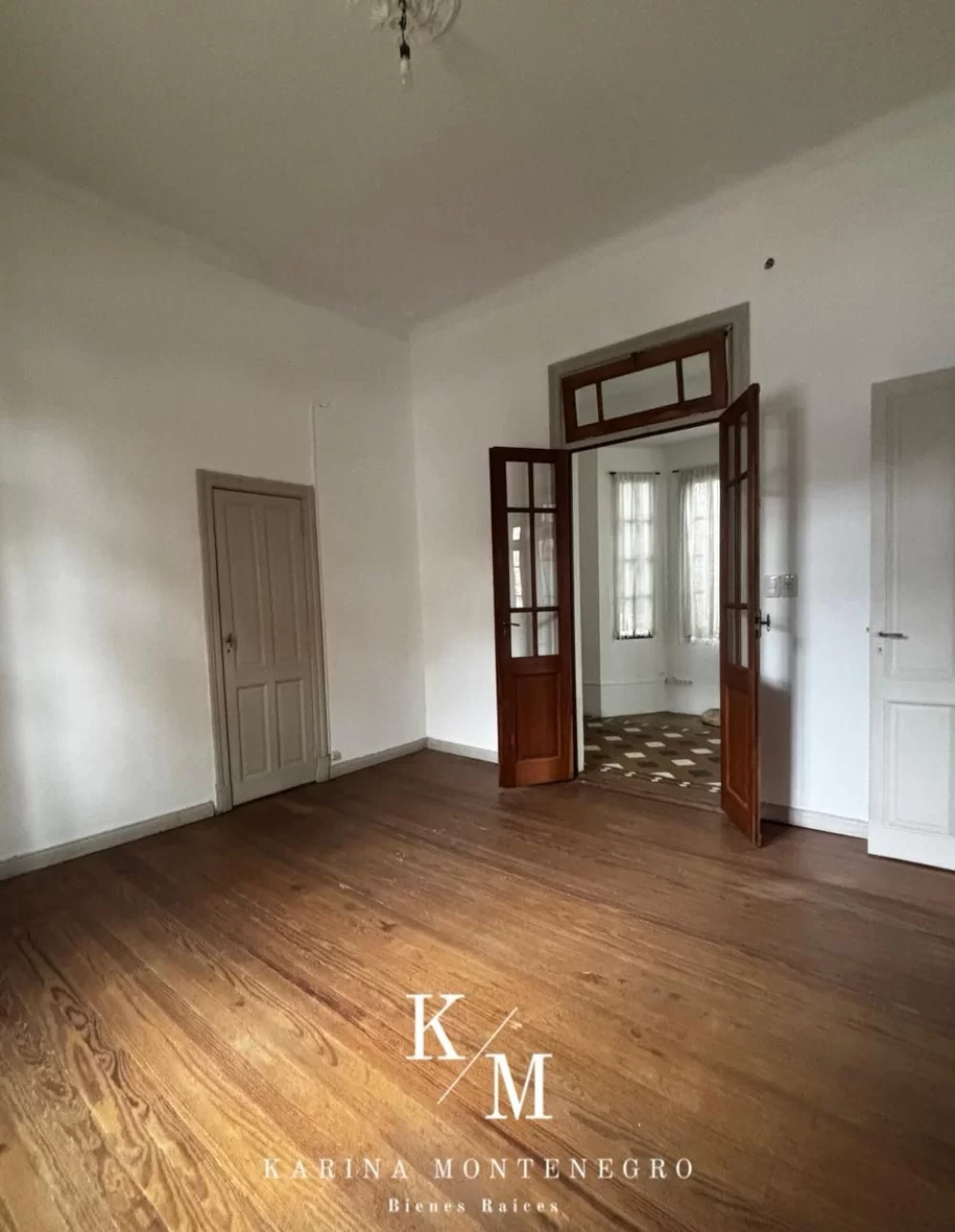 Casa 4 ambientes en San Martin, a mts. de Ruta 8