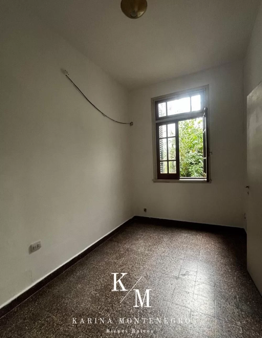 Casa 4 ambientes en San Martin, a mts. de Ruta 8