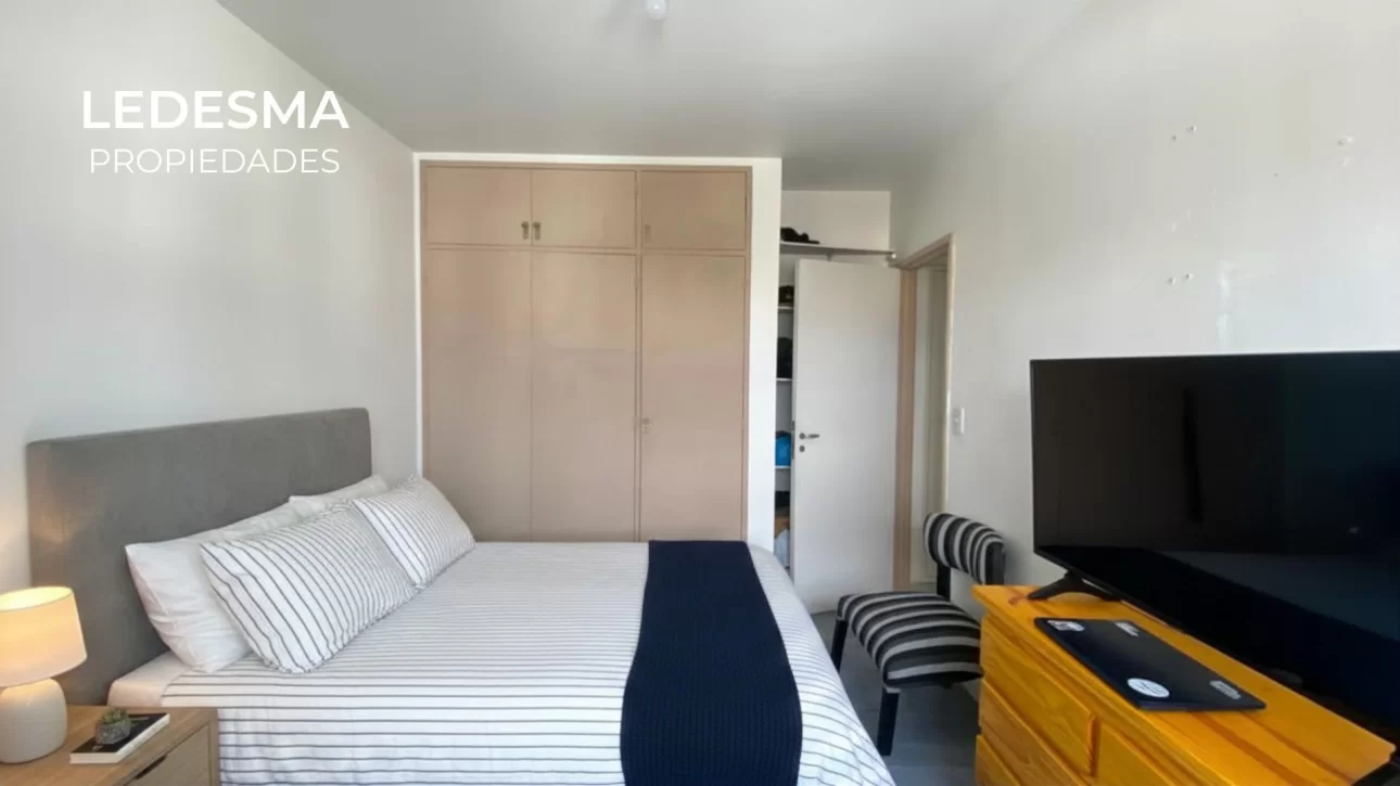DEPARTAMENTO 2 AMBIENTES CON COCHERA