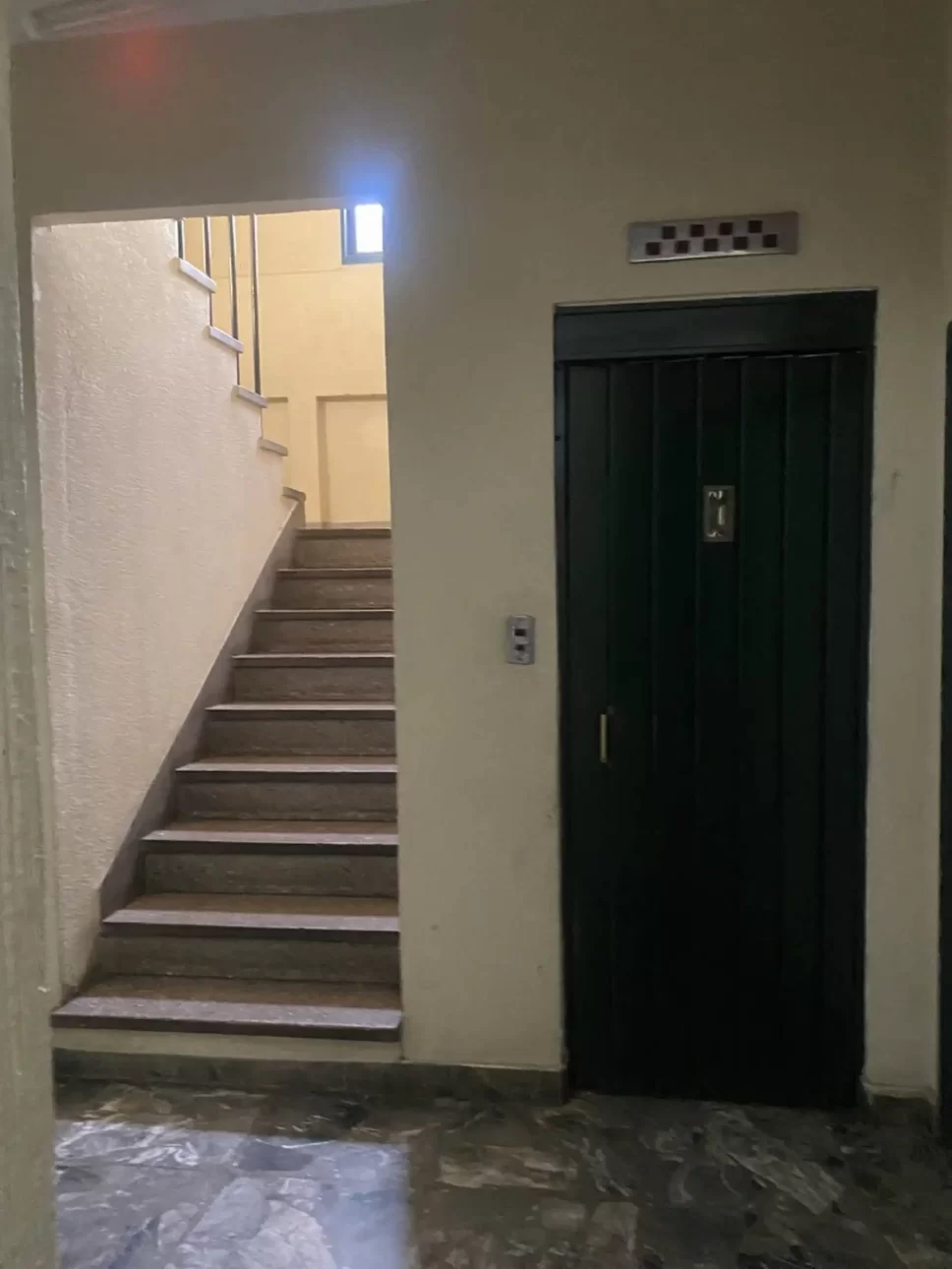 DEPARTAMENTO DE TRES AMBIENTES CENTRO DE VILLA BALLESTER