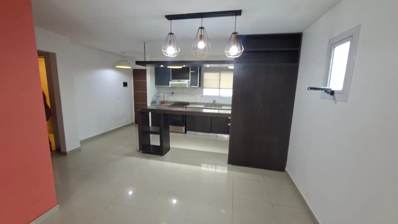 DEPARTAMENTO 3 AMB. C/BALCON CORRIDO Y COCHERA TECHADA