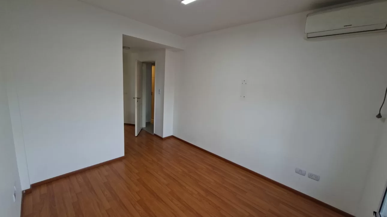 DEPARTAMENTO 3 AMB. C/BALCON CORRIDO Y COCHERA TECHADA