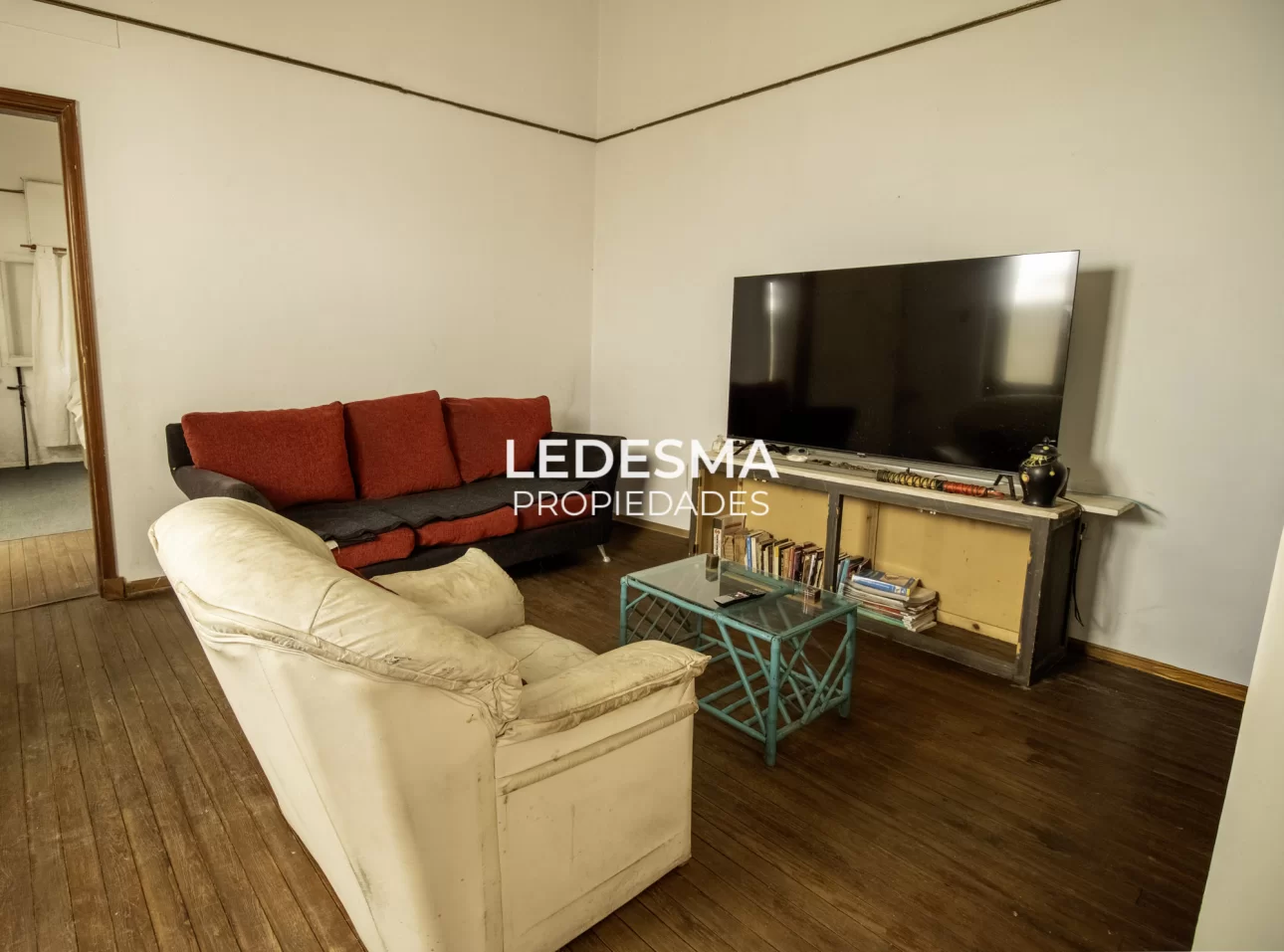 VENTA CASA 6 AMBIENTES MORON CENTRO
