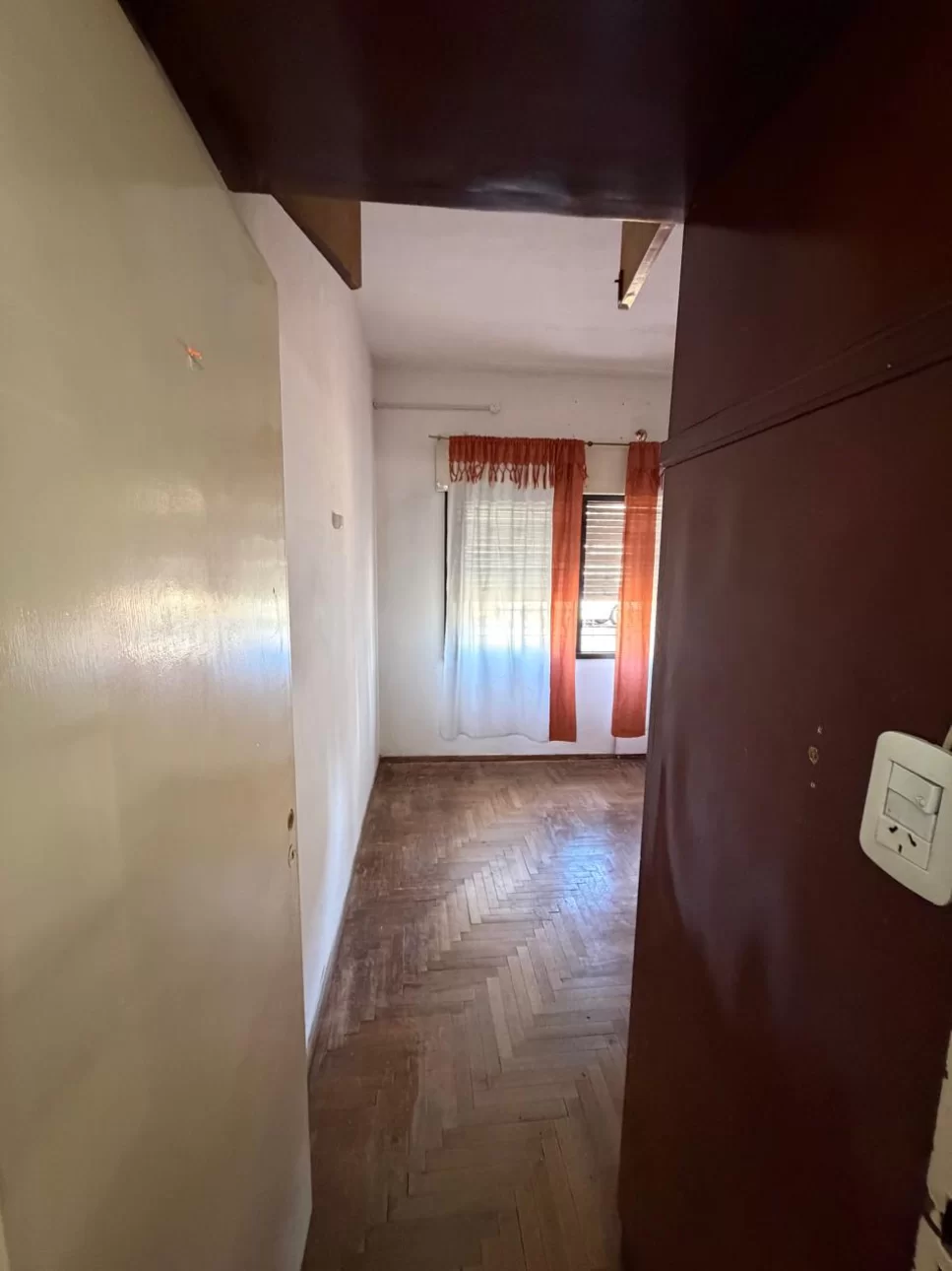 SE ALQUILA PROPIEDAD 3 AMBIENTES EN VILLA LUZURIAGA