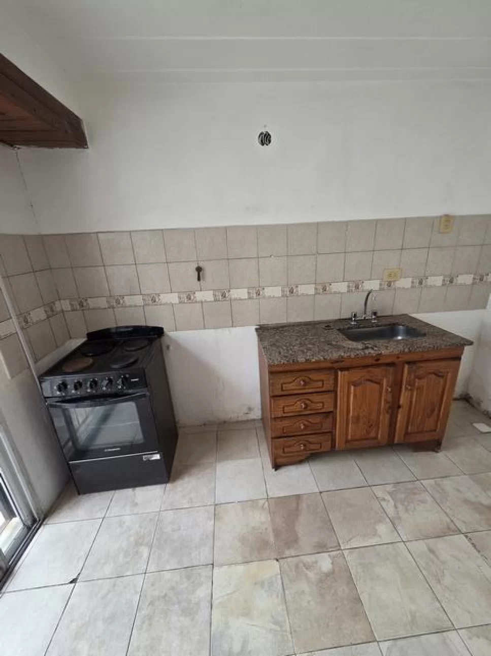 DEPARTAMENTO 2 AMB CON PATIO VILLA BOSCH SIN EXPENSAS